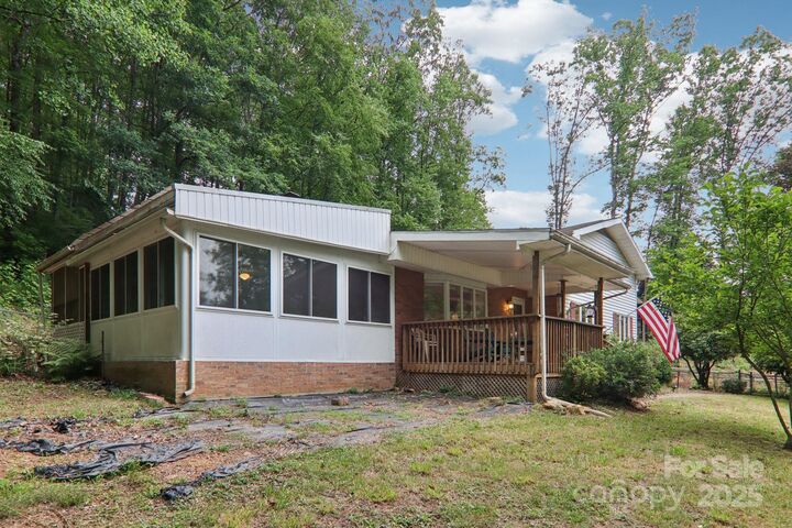 Property Photo:  169 Sunshine Cove Road  NC 28785 