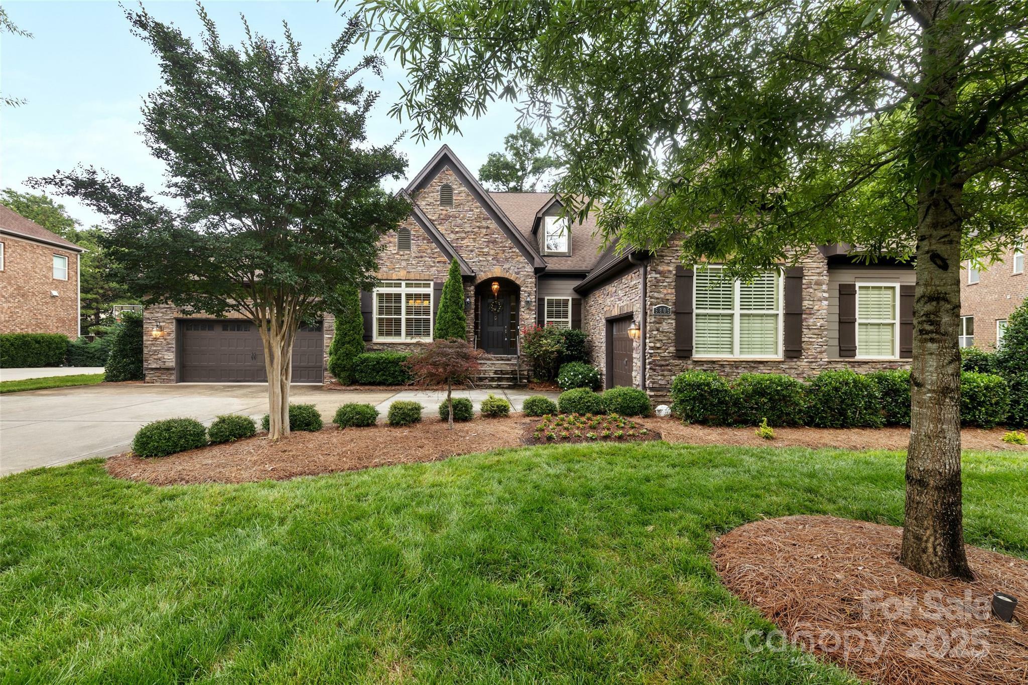 Property Photo: 5805 Copperleaf Commons Court NC 28277