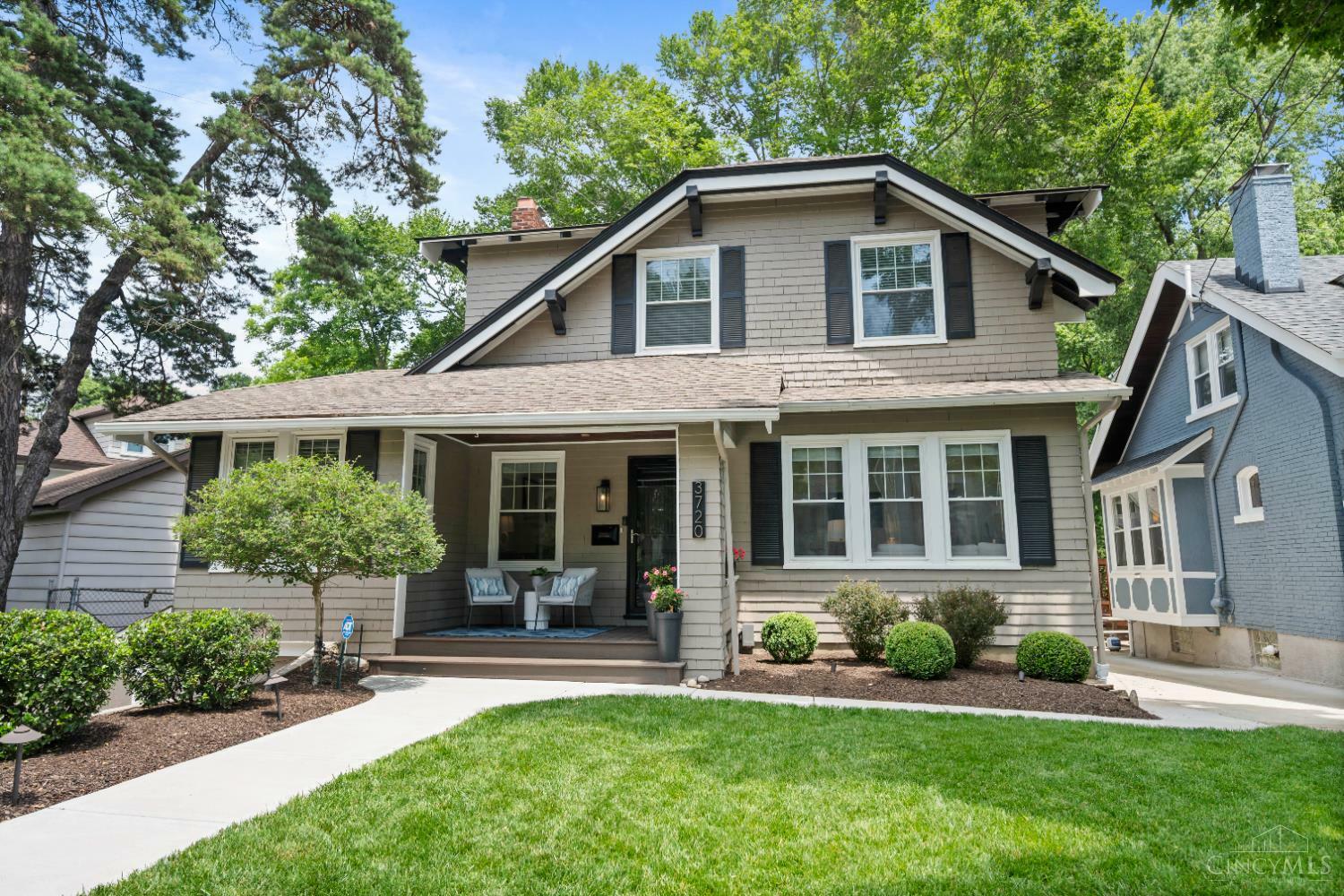 Property Photo: 3720 Aylesboro Avenue OH 45208
