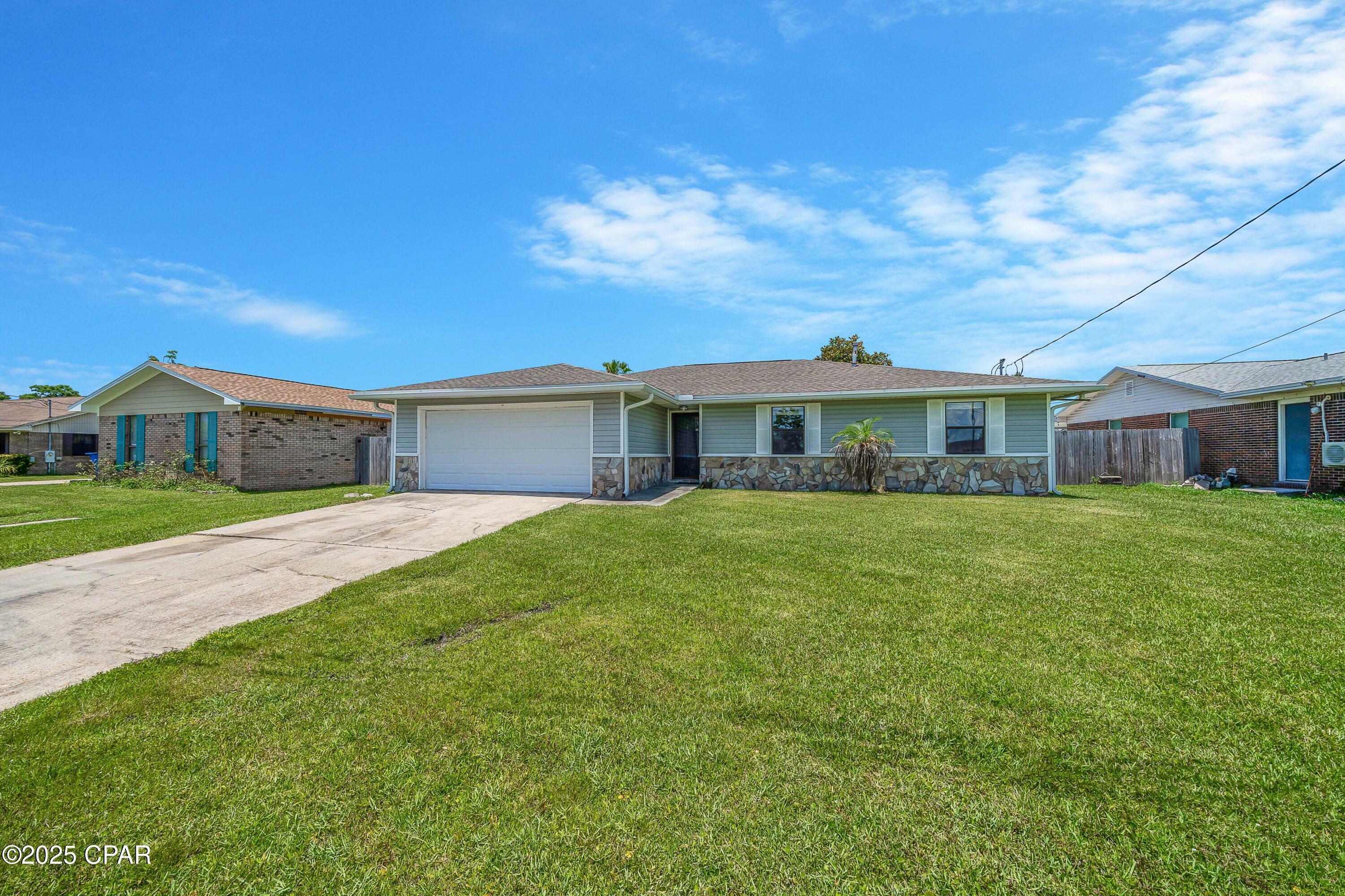 Property Photo: 6007 Howard Road FL 32404