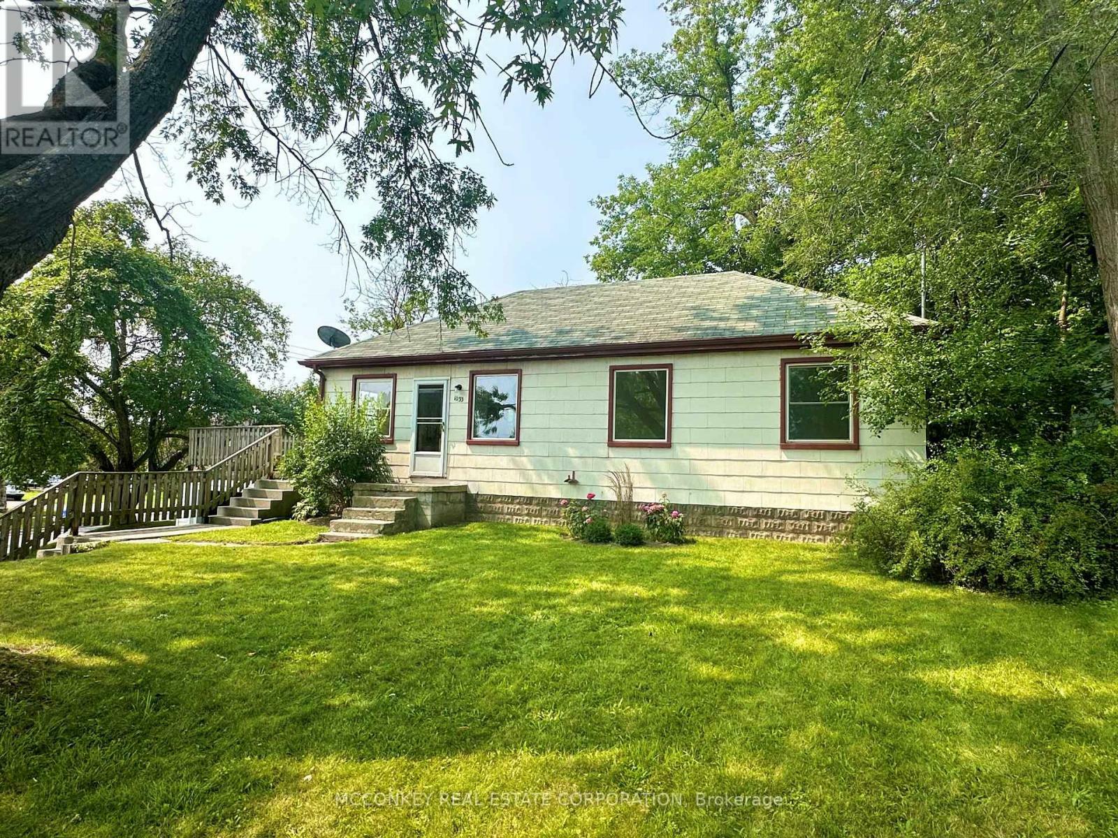 Property Photo: 1033 Western Avenue ON K9J 5W5