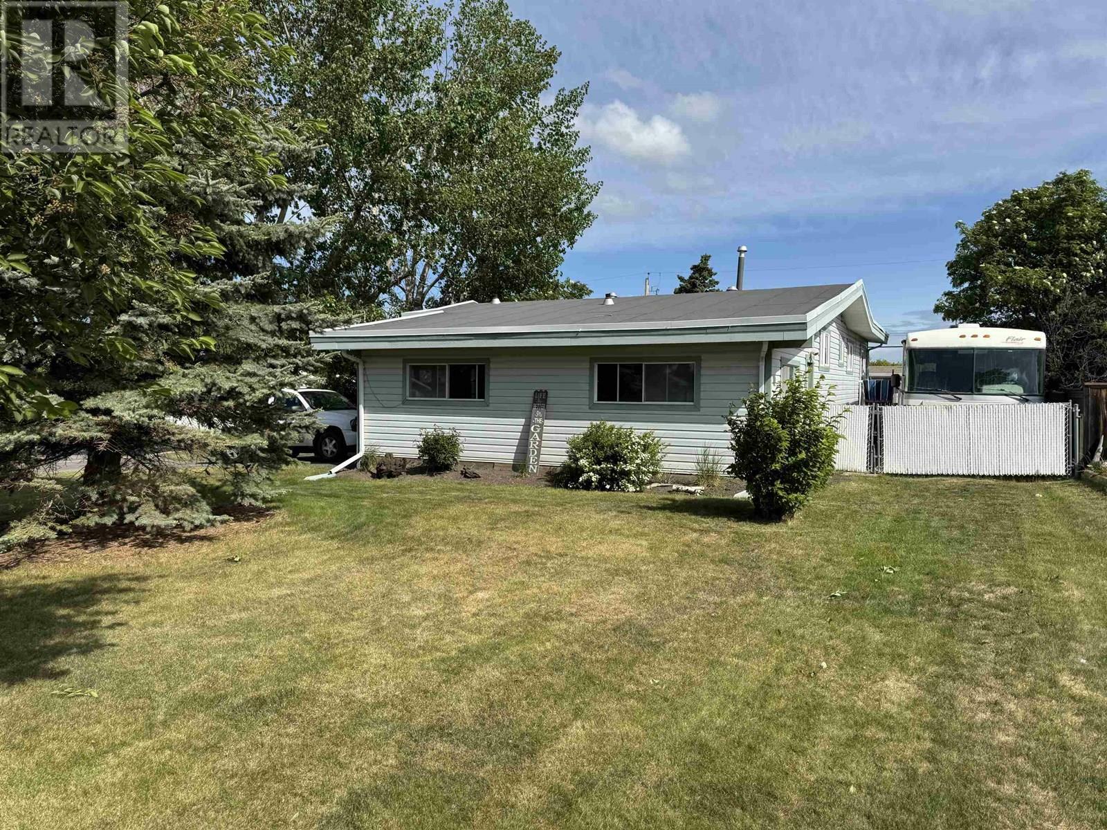 Property Photo: 10320 111 Avenue BC V1J 2V4