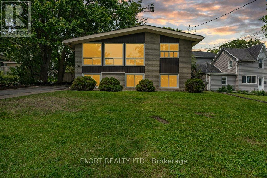 Property Photo: 721 King Street West ON K7M 2G3