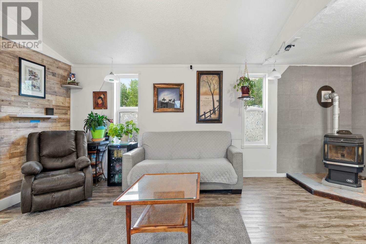 Photo de la propriété: 100 Aspen Drive BC V0B 2G1