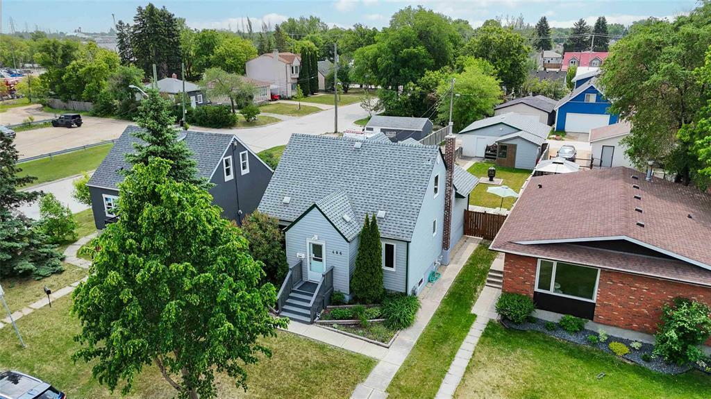 Photo de la propriété: 406 Desautels Street MB R2H 0J7