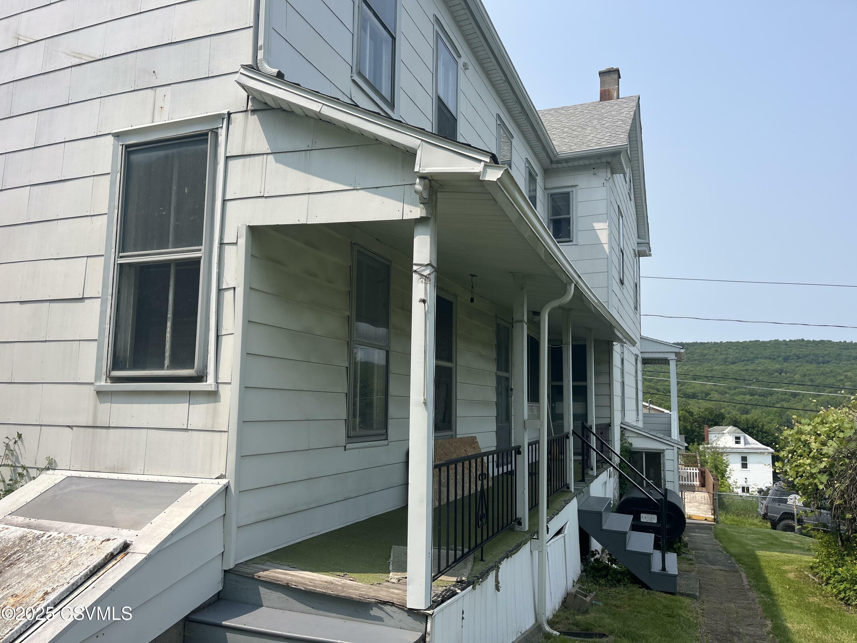Property Photo: 1442 Hemlock Street PA 17866