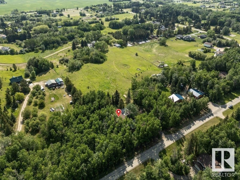 Property Photo:  54006 Rge Road 274 20  AB T7X 3S5 