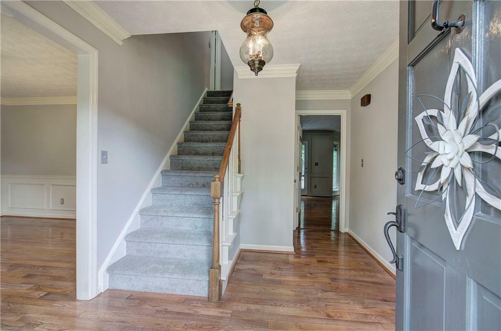 Property Photo: 425 Bellflower Court GA 30076