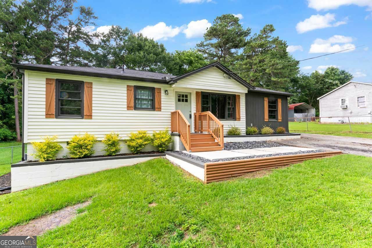 Property Photo: 1326 Stella Circle SW GA 30126