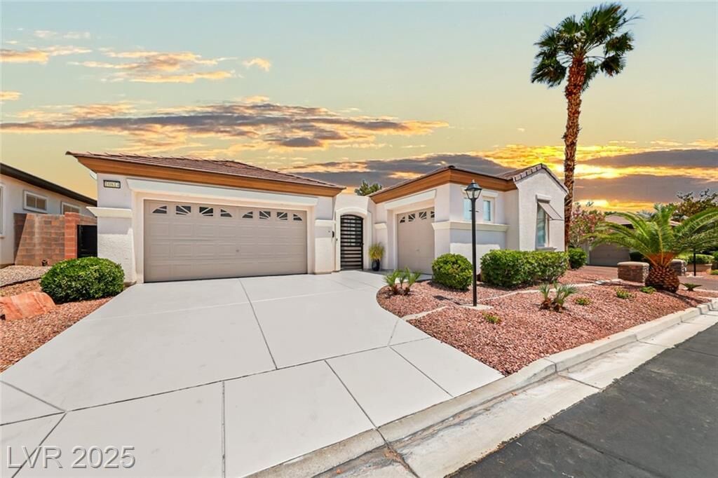 Property Photo:  10814 Franklin Hills Avenue  NV 89135 