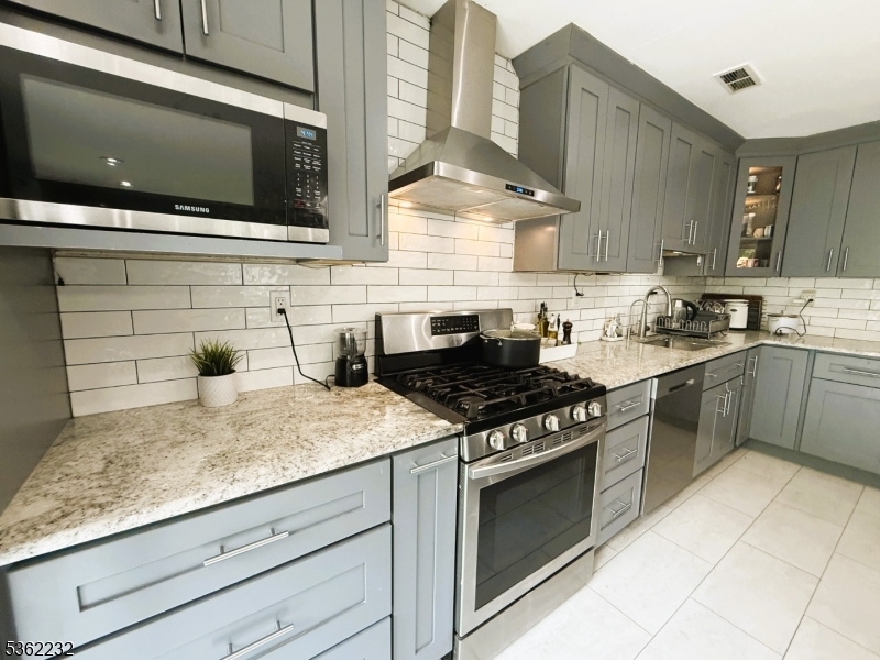 Property Photo: 17 Gabriel Dr NJ 07045