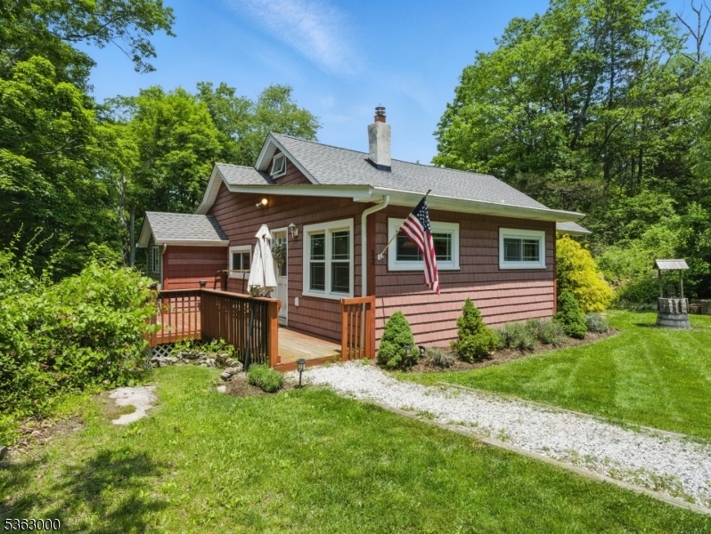 Property Photo: 12 Afterglow Rd NJ 07871