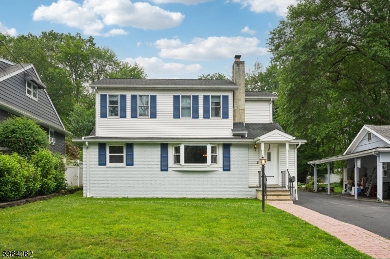 Property Photo: 4 Lenape Trl NJ 07470