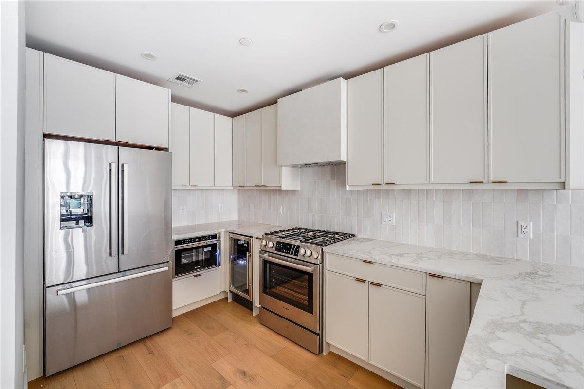 418 Monroe St 201  Hoboken NJ 07030 photo