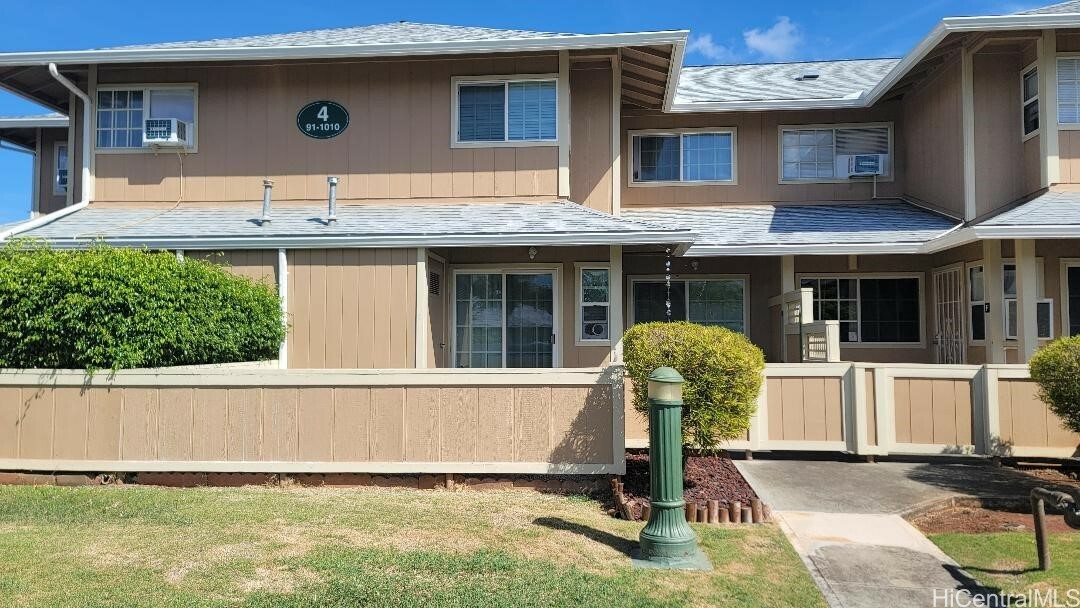 Property Photo: 91-1010 Makaaloa Street 4G HI 96706