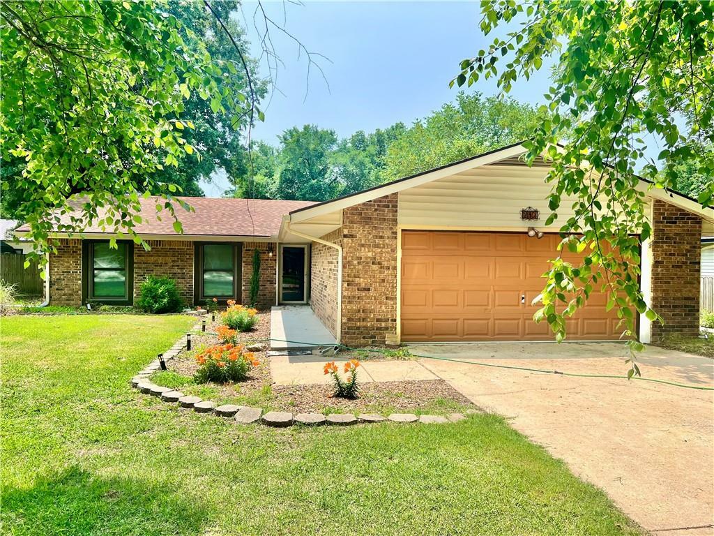 Property Photo: 213 Morningside Place KS 67301