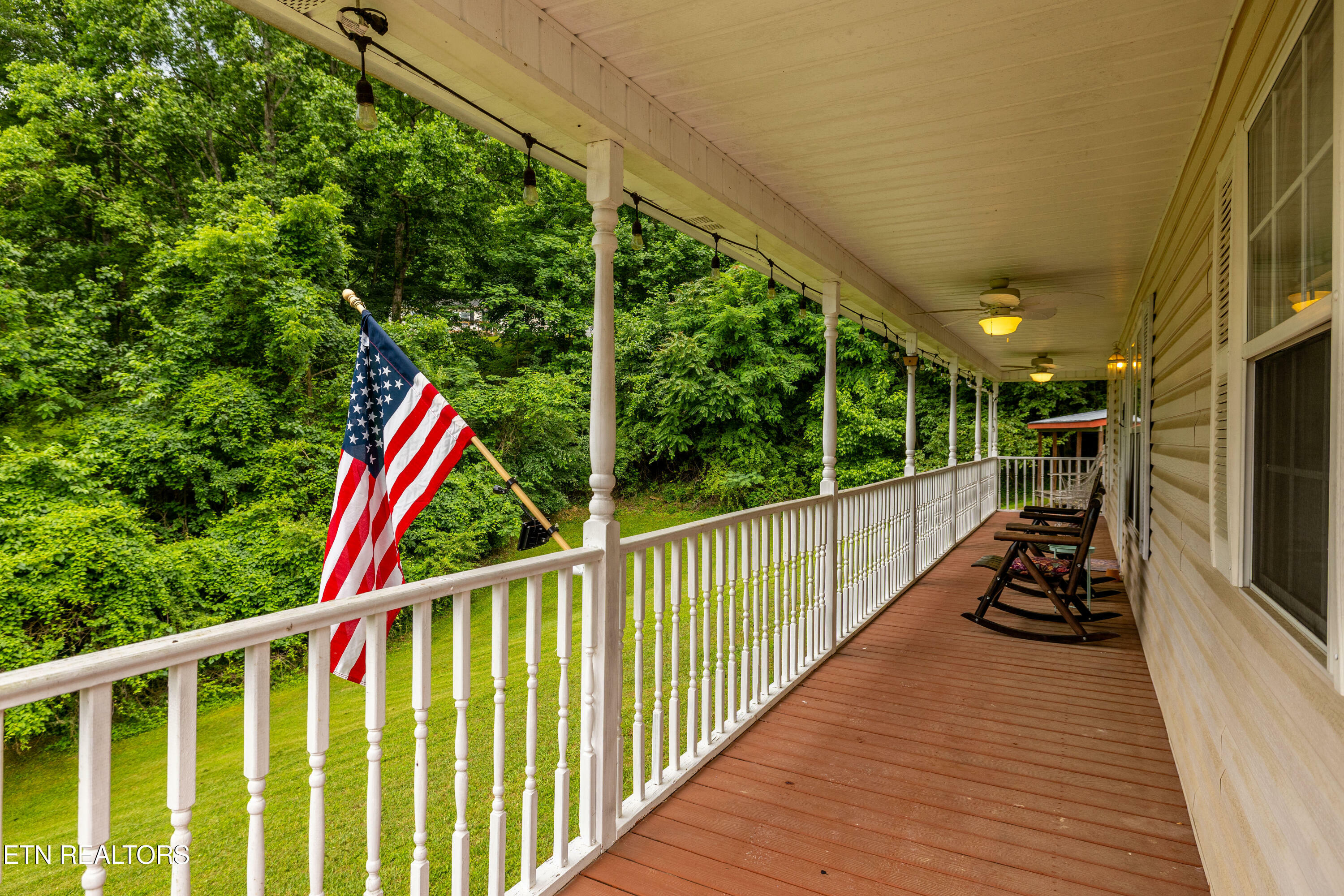 Property Photo: 678 Ridge Rd TN 37714