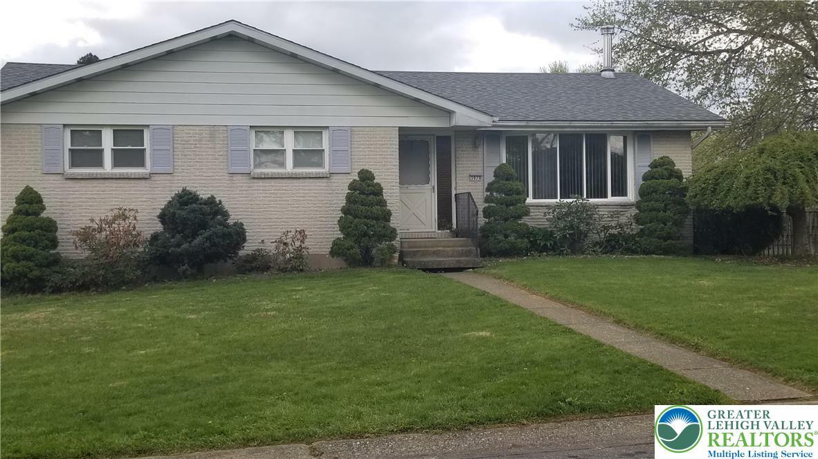 Property Photo: 3979 Kenrick Drive PA 18020