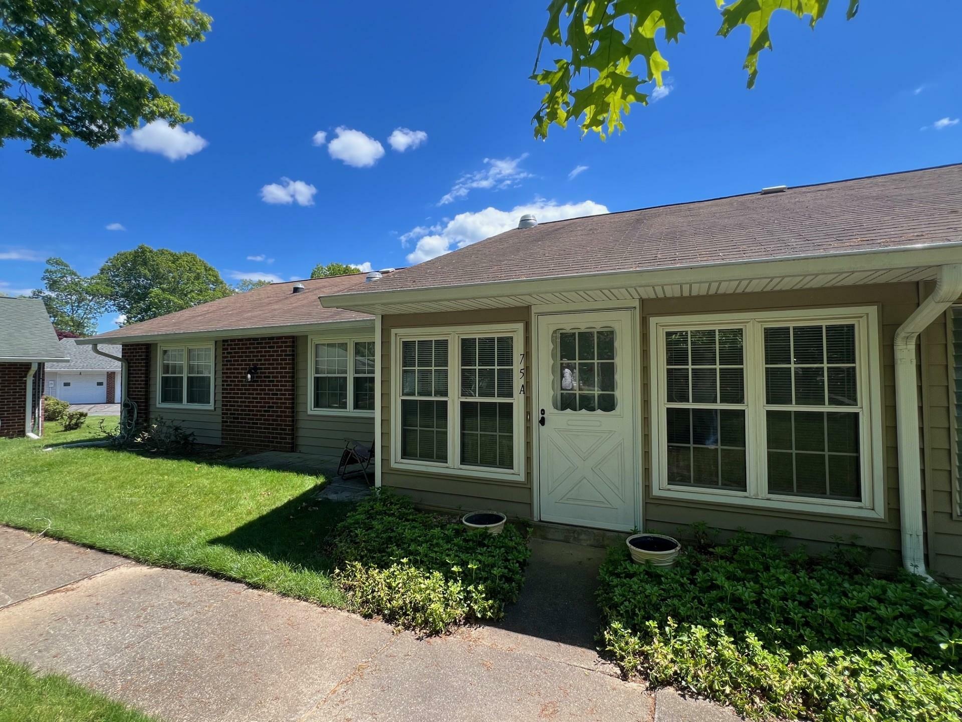 Property Photo: 75A Enfield Court 75A NY 11961