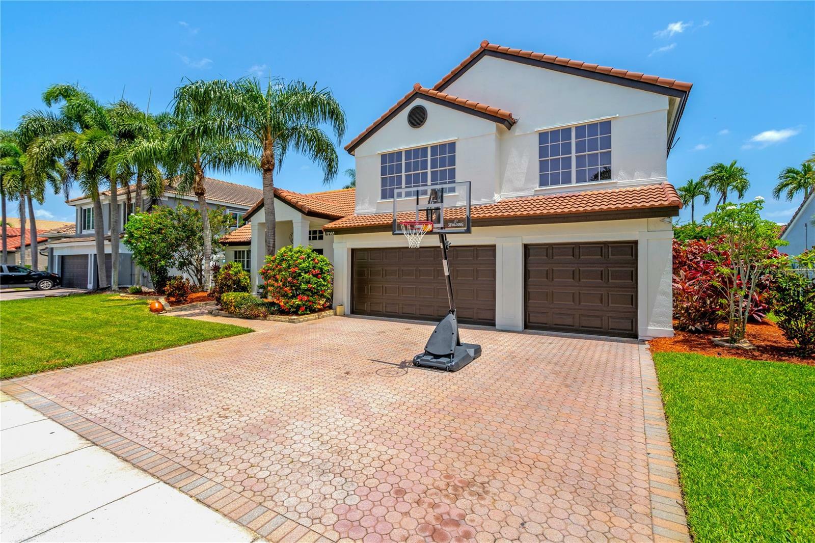 Property Photo:  19367 NW 13th Street  FL 33029 