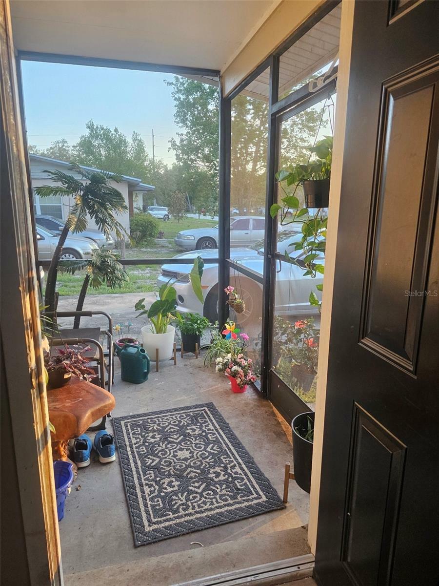 Property Photo: 2433 Adams Avenue FL 32738