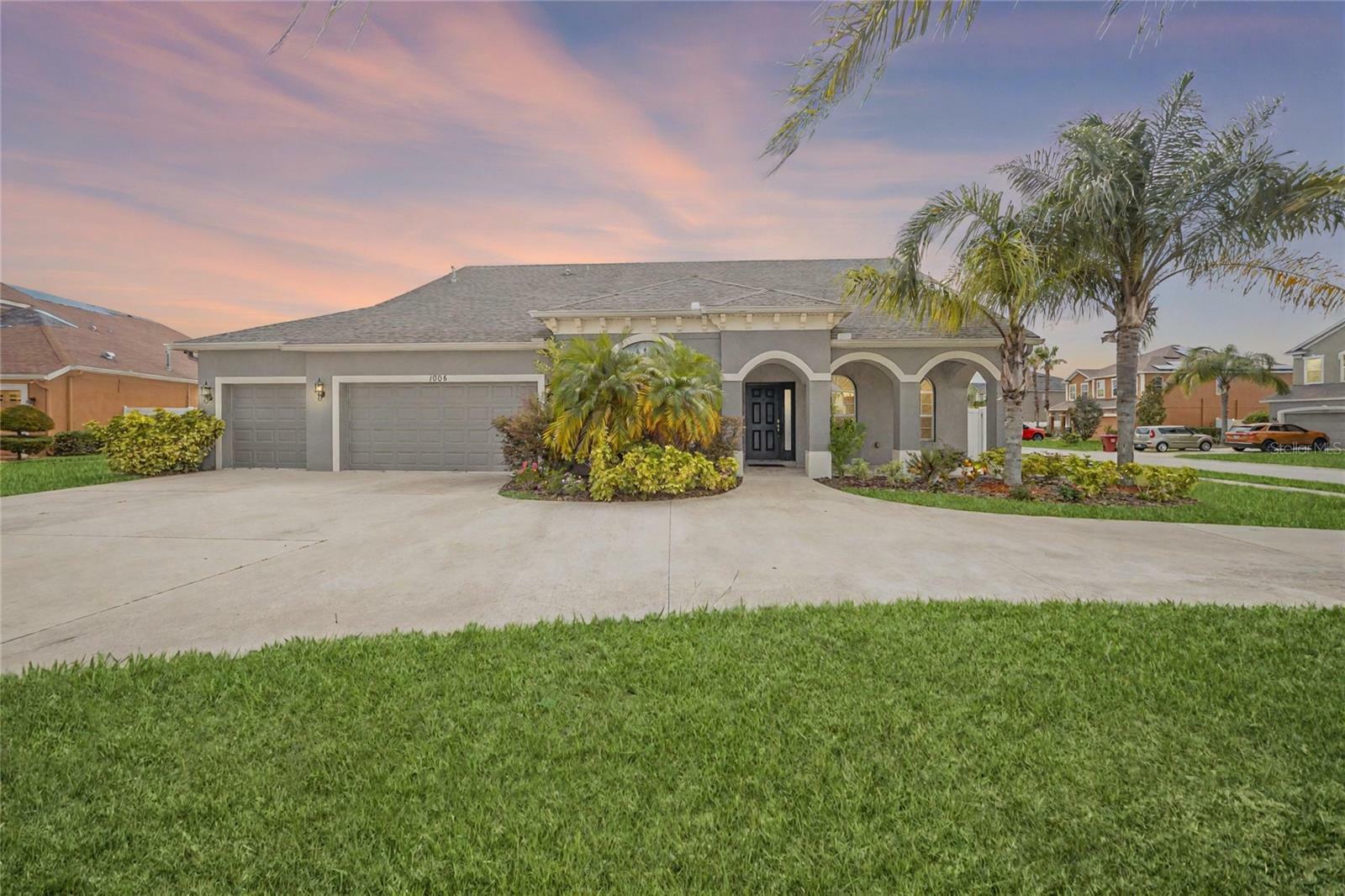 Property Photo:  1905 Via Napoli Street  FL 33566 
