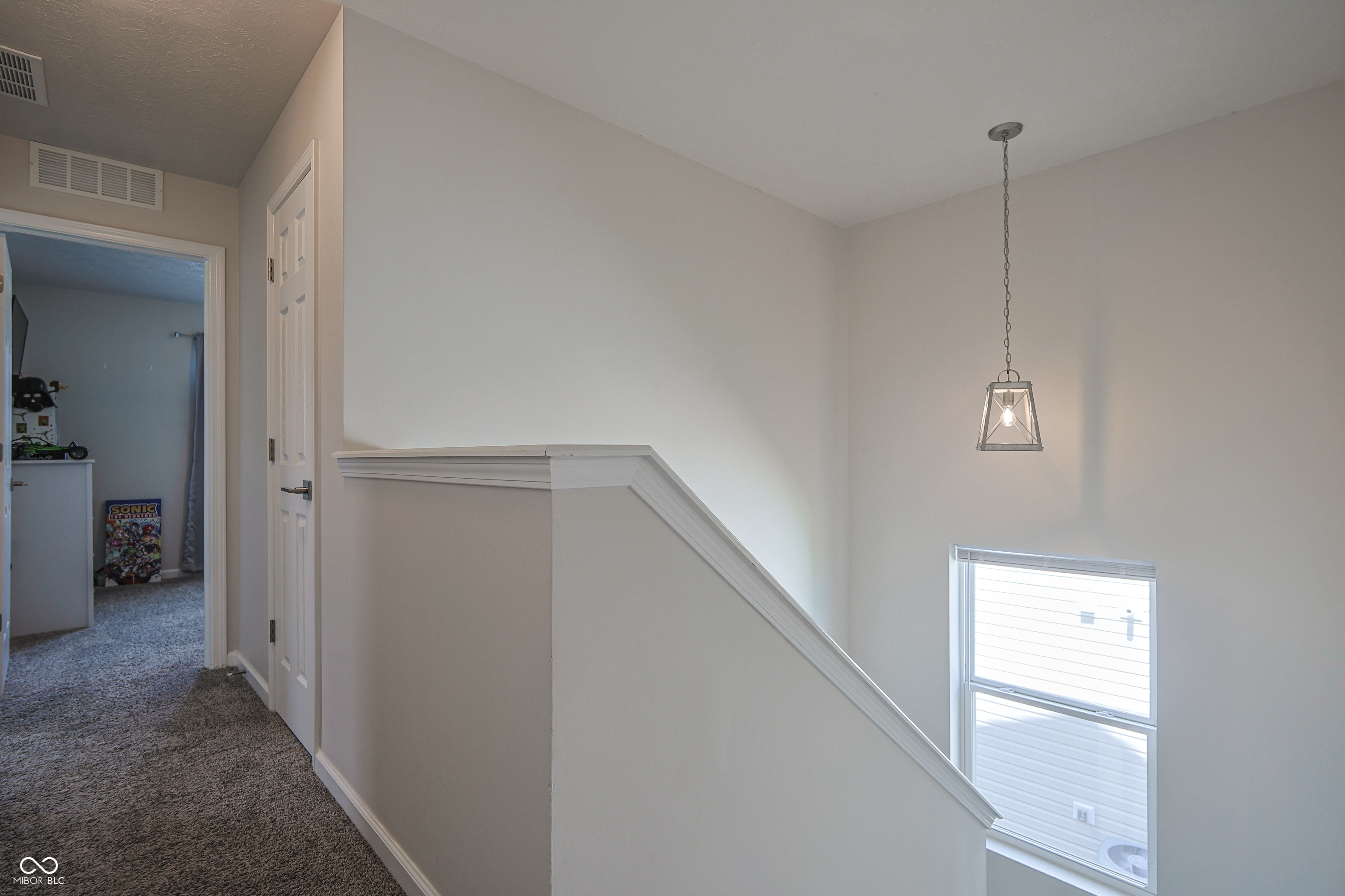 Property Photo: 2101 Shadow Fox Drive IN 47201