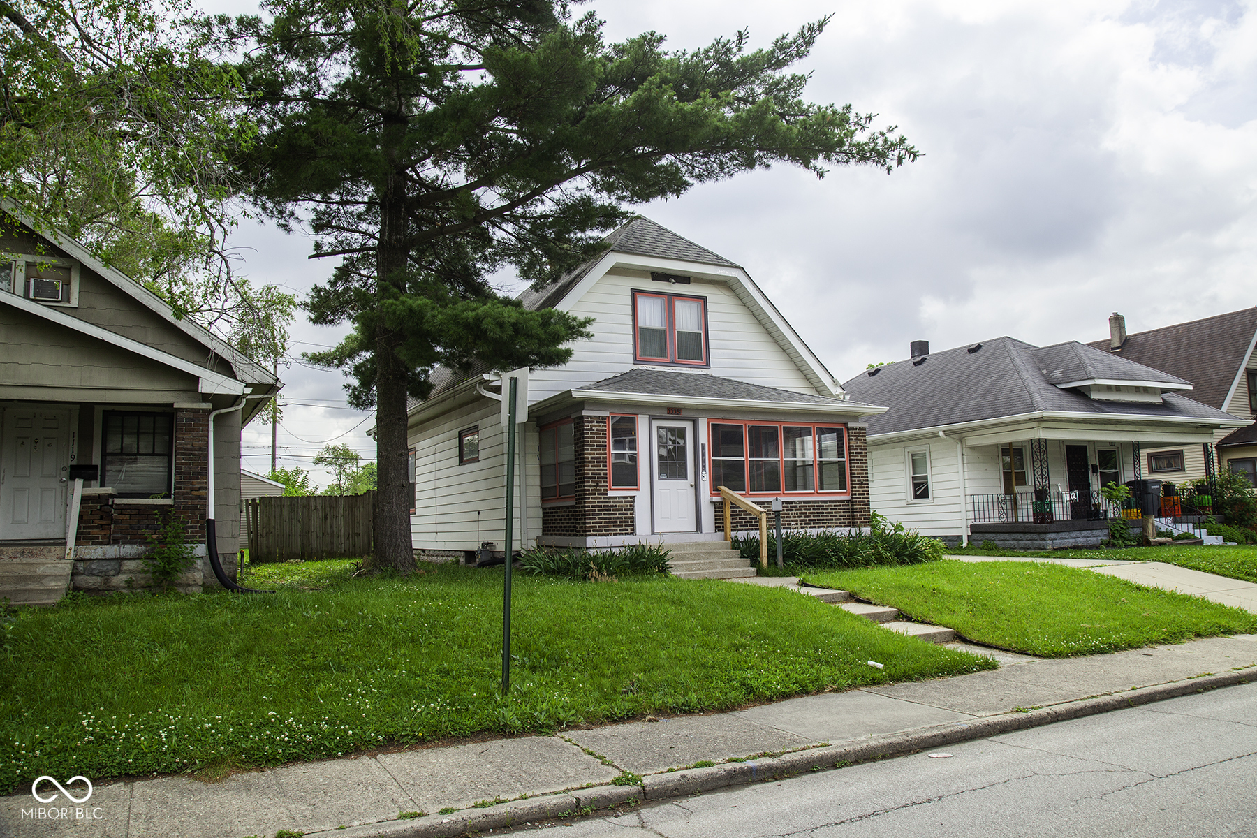 Property Photo: 1115 N Kealing Avenue IN 46201
