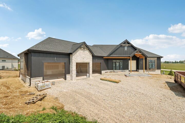 W279n6010 Serenity Dr  Merton WI 53089 photo