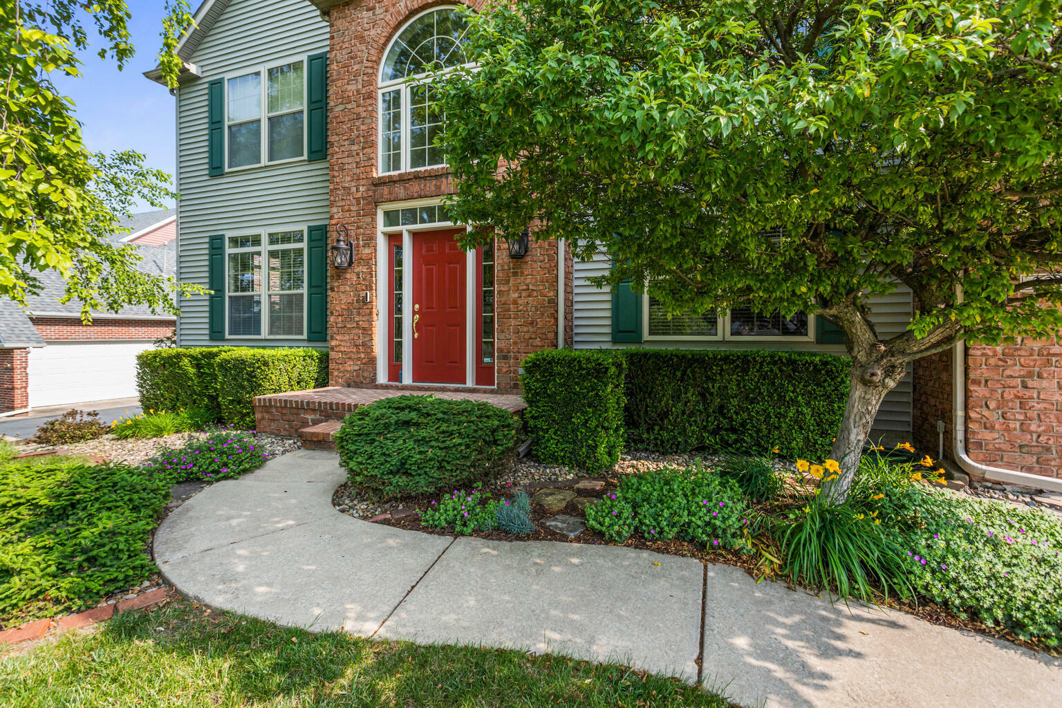 3208 Countrybend Lane  Champaign IL 61822 photo