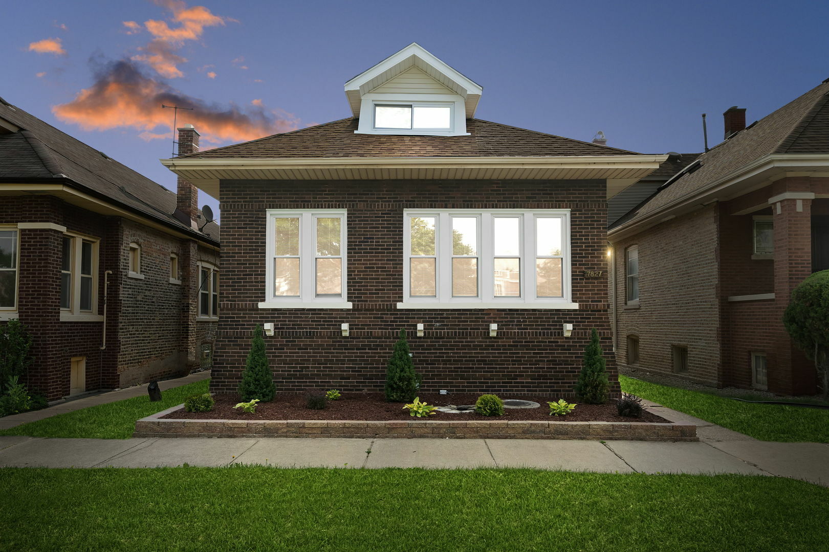Property Photo: 7827 S Calumet Avenue IL 60619