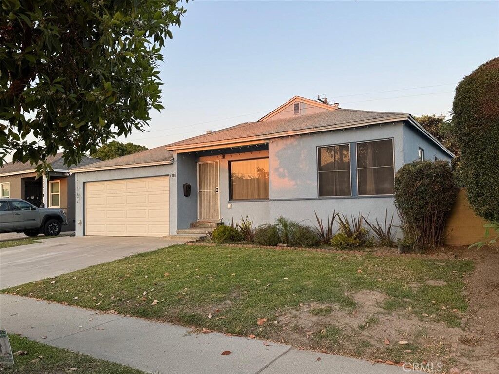 Property Photo: 7548 Kilgarry Avenue CA 90660