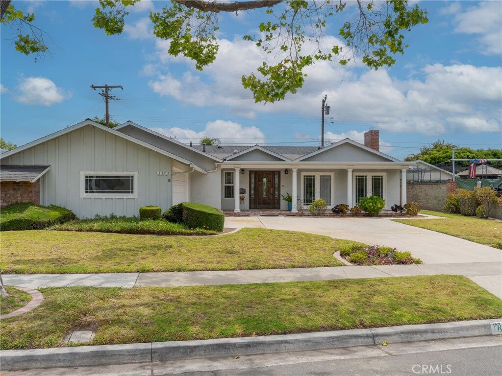 Property Photo:  3340 Hillrose Dr  CA 90720 