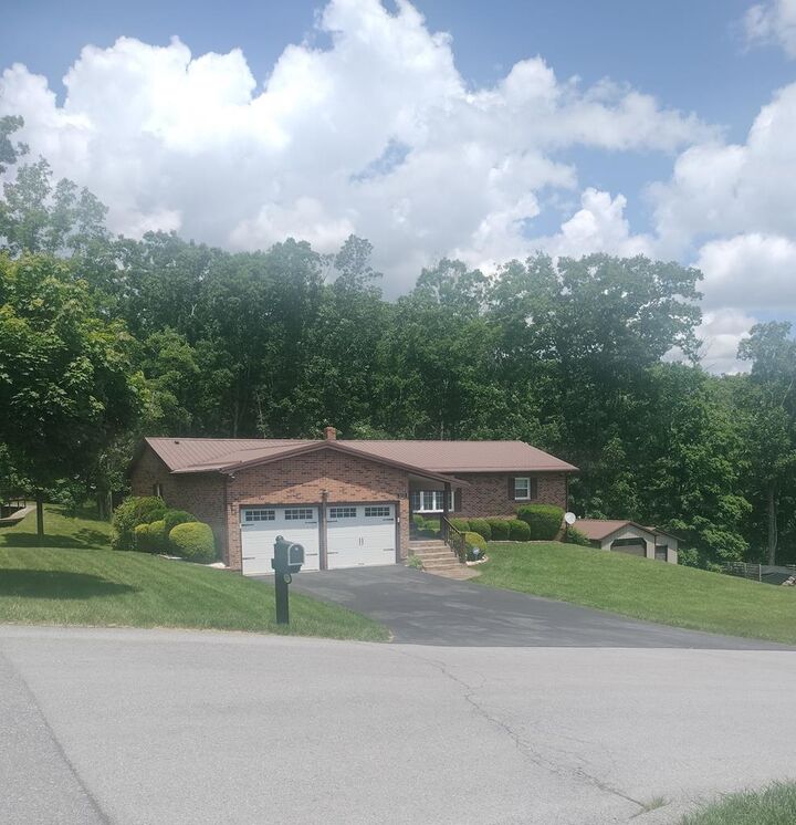 Property Photo:  112 Gardenia Way  WV 24739 