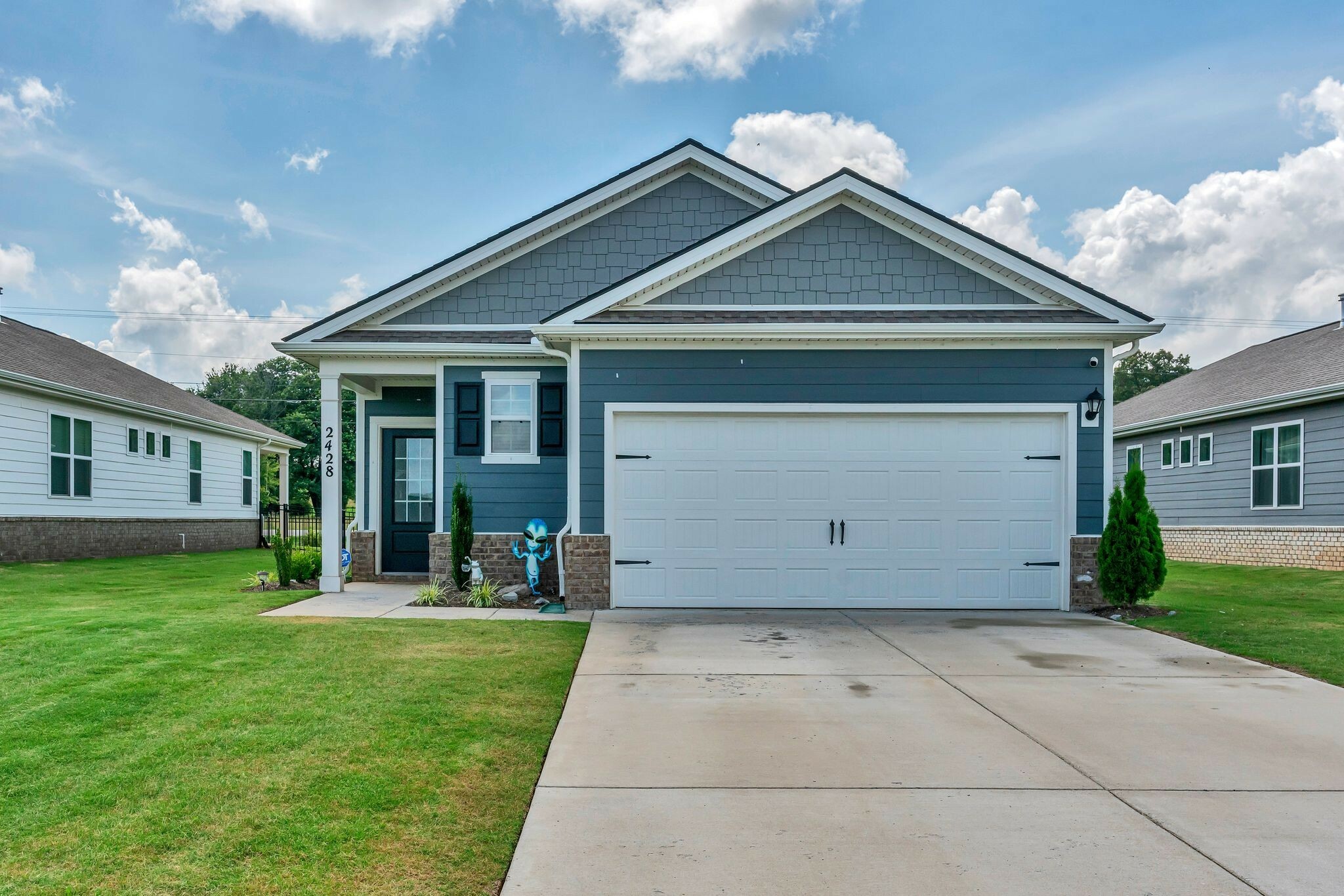 Property Photo: 2428 Quinn Dr TN 37188