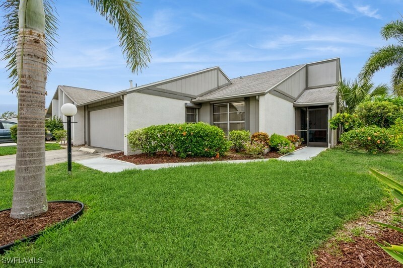 Property Photo:  9749 Maplecrest Circle  FL 33936 