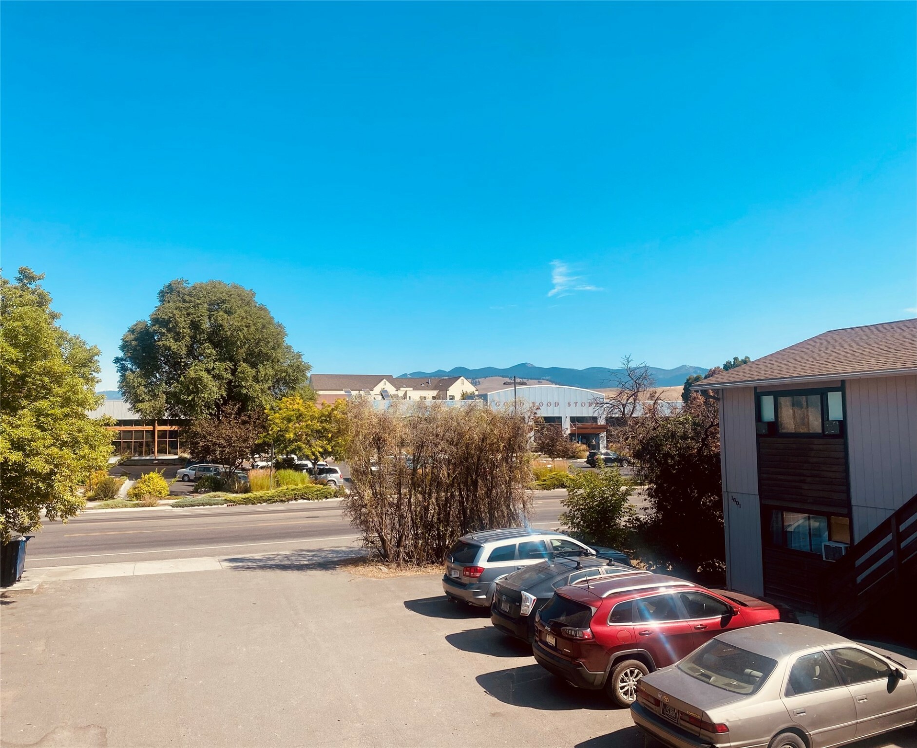 Property Photo: 1601-1607 S 3rd Street W MT 59801
