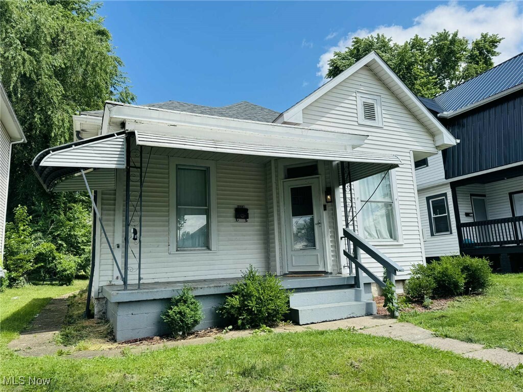Property Photo: 788 Lexington Avenue OH 43701
