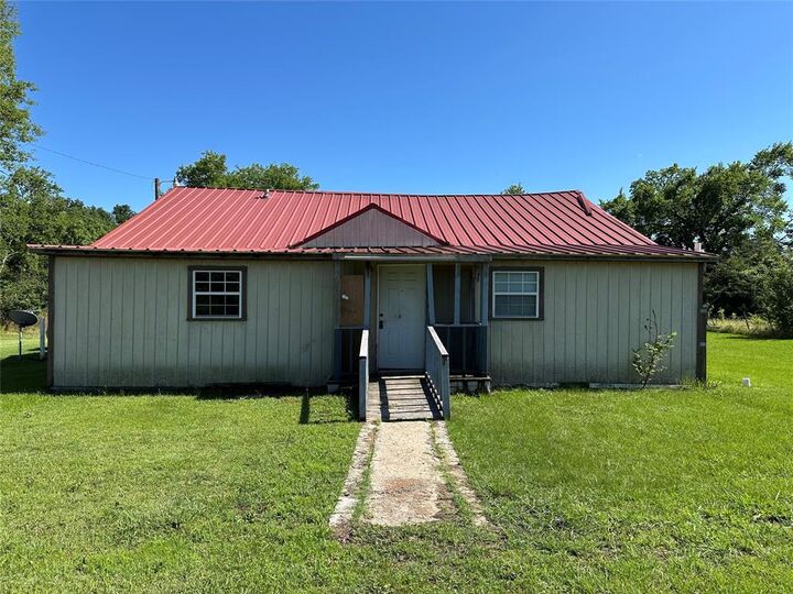 900 Monroe Street  Teague TX 75860 photo