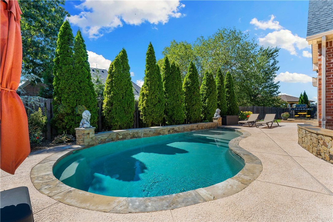 Property Photo: 5304 S Promontory Court AR 72758