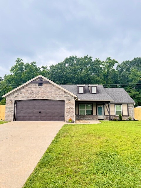 Property Photo: 1117 Nemett Drive AR 72751