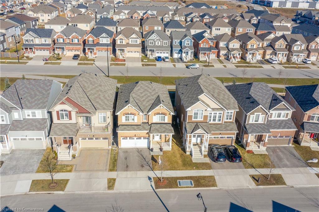 Property Photo: 314 Grovehill Crescent ON N2R 0K2