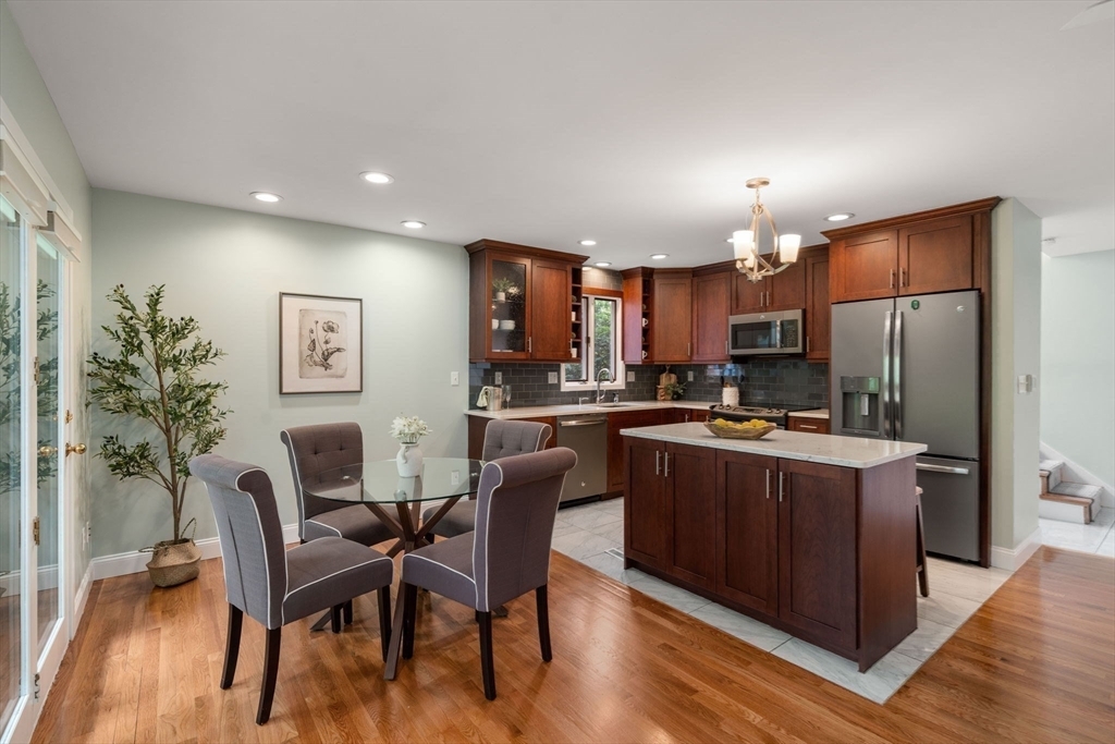 Property Photo: 241 Perkins E502 MA 02130