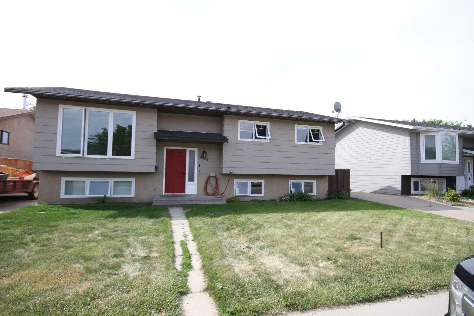 Property Photo: 4634 60 Ave AB T1G 1E1