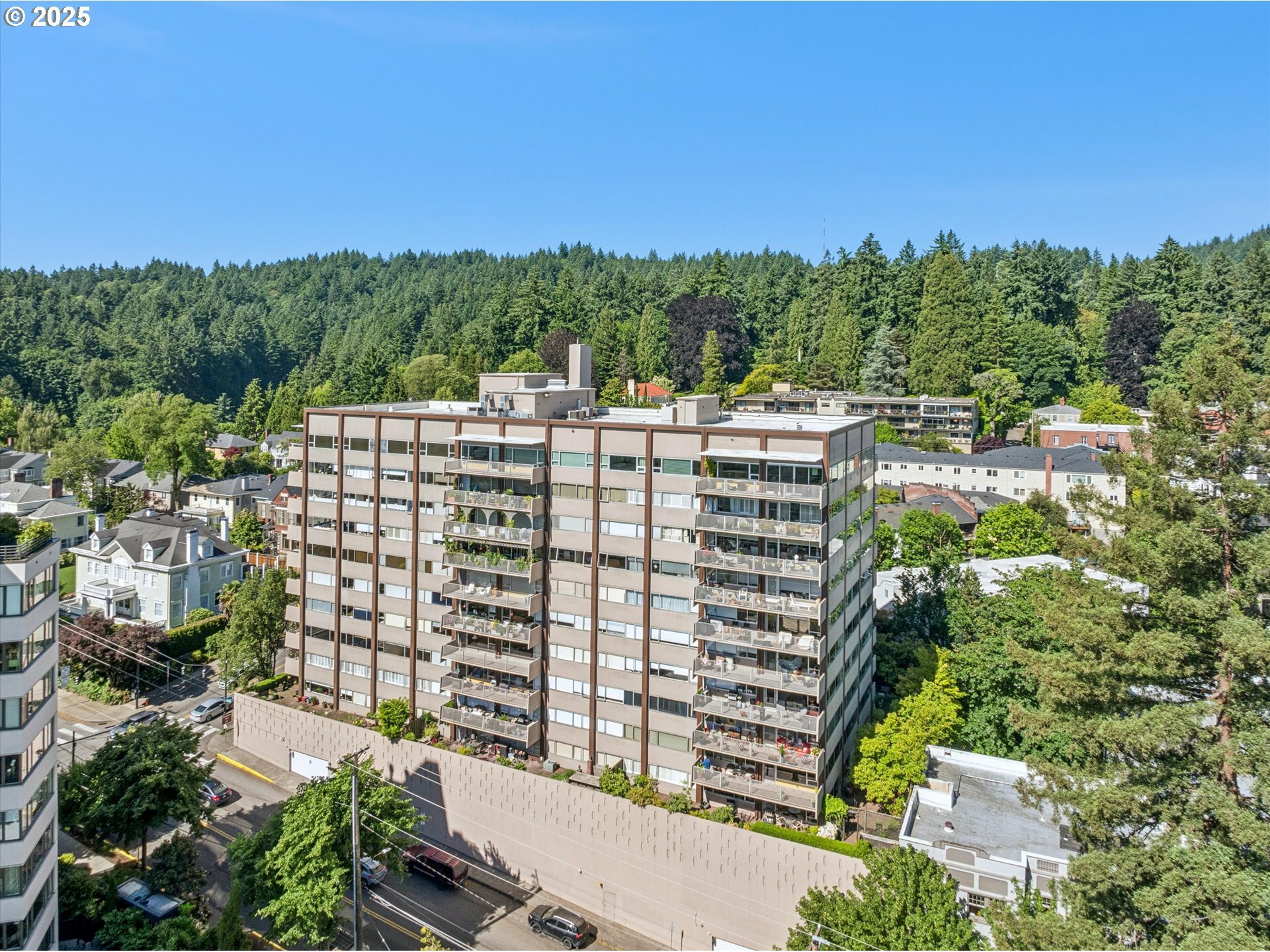 2323 SW Park Pl 305  Portland OR 97205 photo