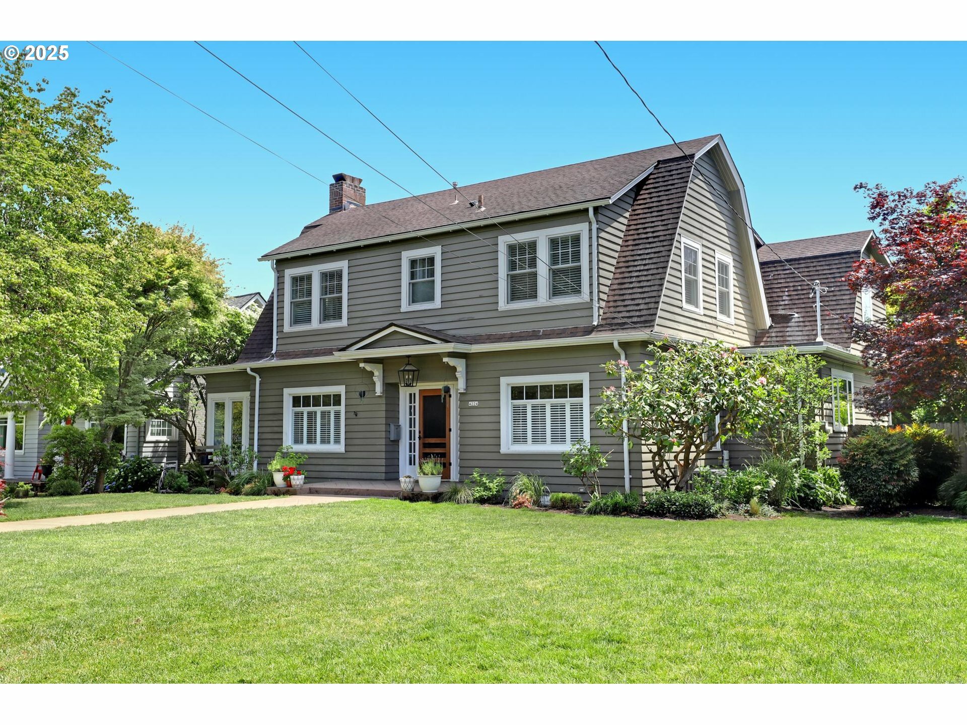 Property Photo: 4224 SE Oak St OR 97214