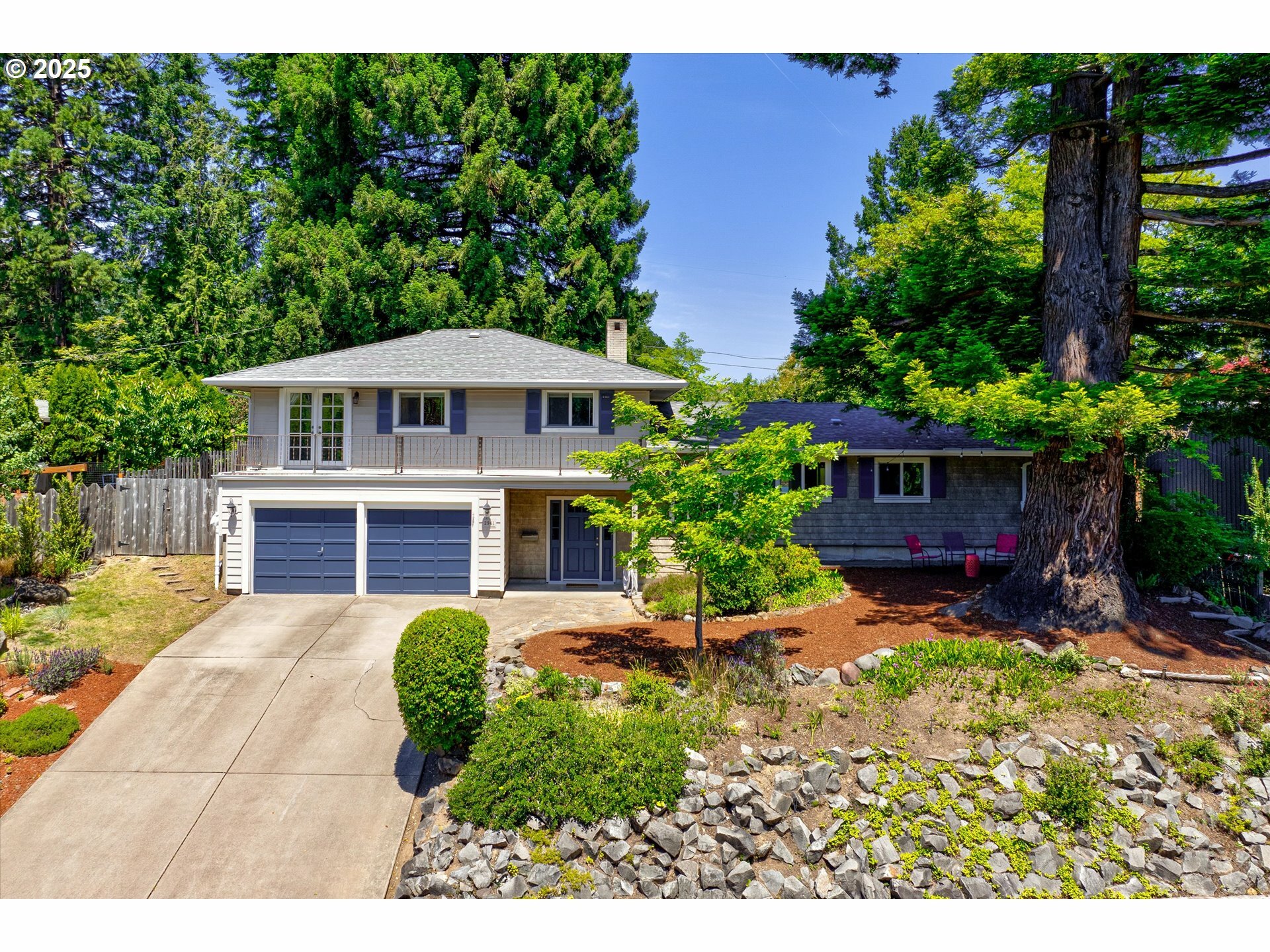 Property Photo: 2941 NW Elmwood Dr OR 97330