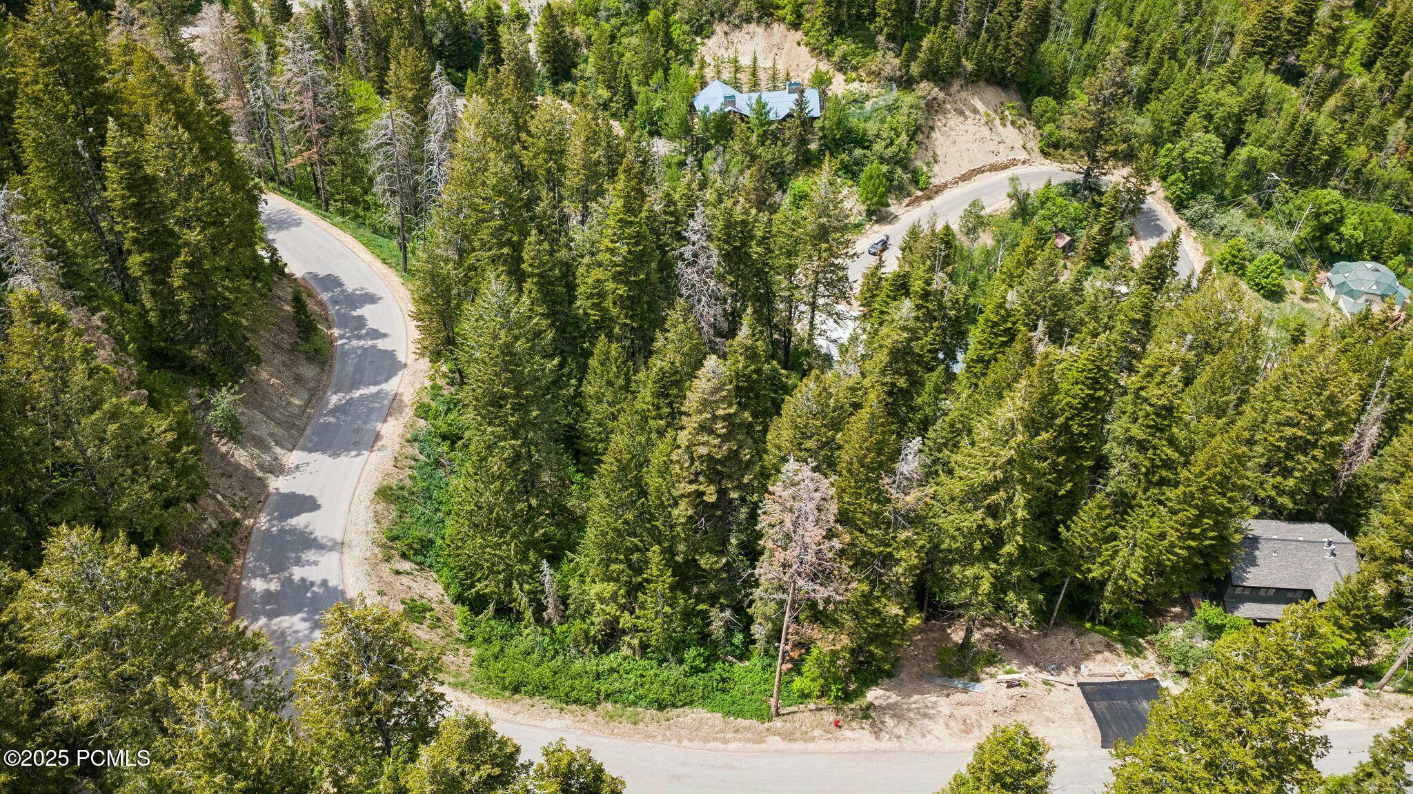 Property Photo: 590 Matterhorn Drive UT 84098