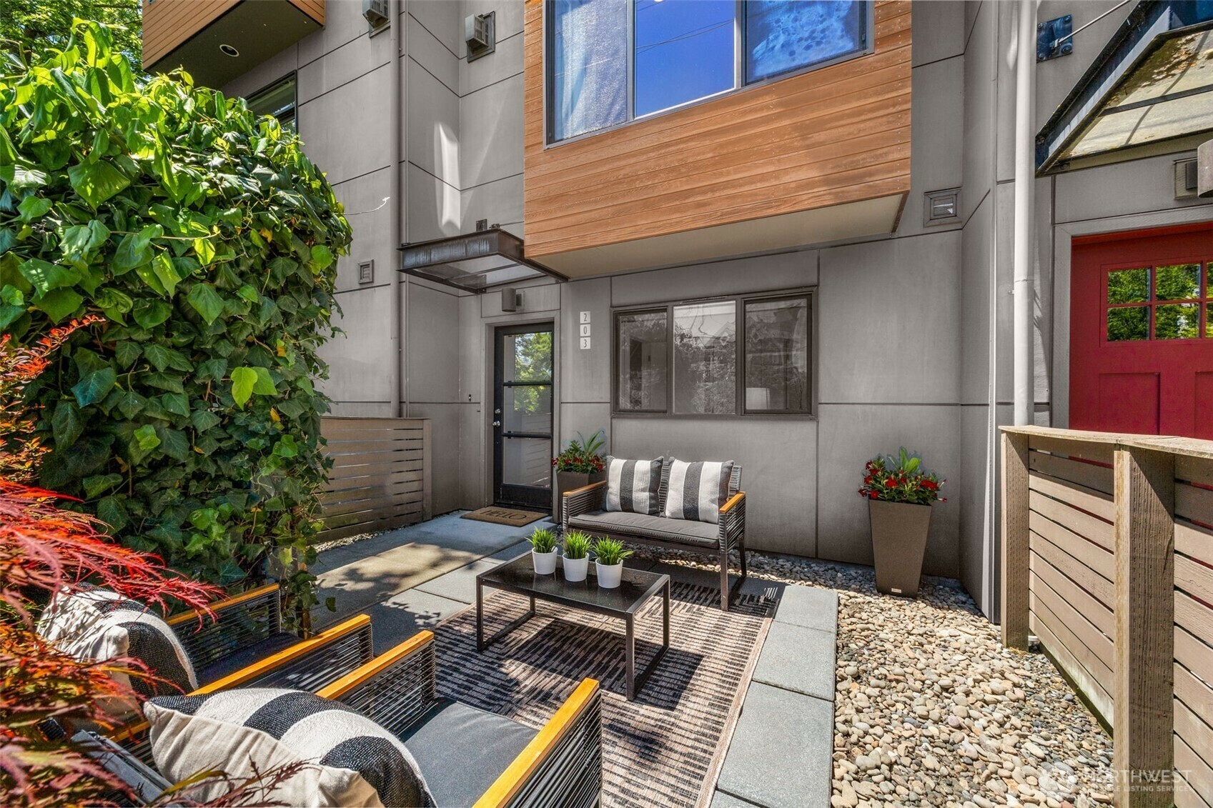 Property Photo: 203 20th Avenue E WA 98112