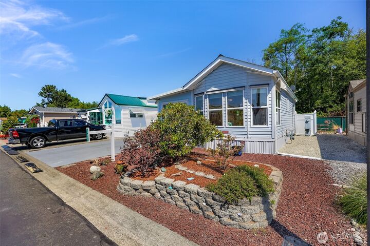 Property Photo:  4751  Birch Bay Lynden Road 301  WA 98230 